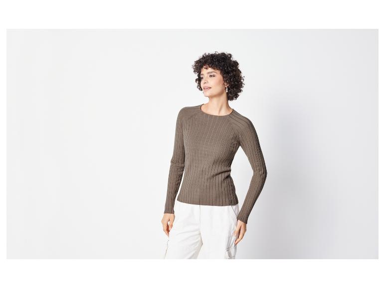 Sweter damski z dzianiny prążkowanej