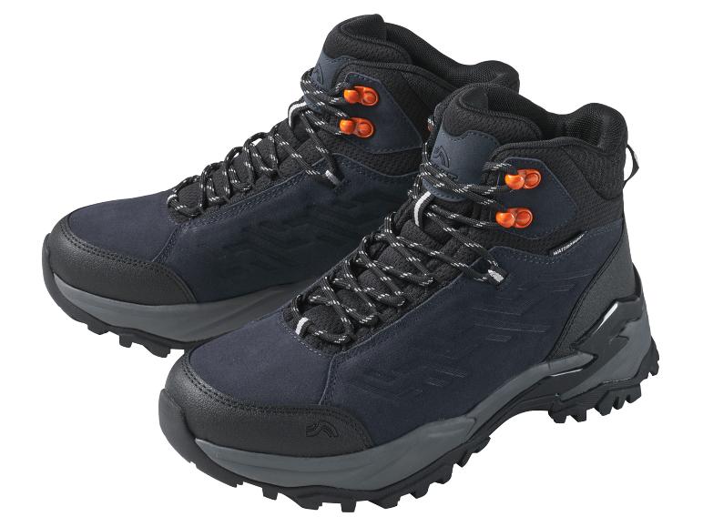 Para czarnych butów trekkingowych z pomarańczowymi i czarnymi sznurówkami.