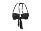 Czarny top bikini typu halter z wiązaniem z przodu i detalami w kształcie pierścienia.
