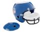 Niebieski hełm futbolowy NFL z białym wnętrzem i oddzielną pokrywą.