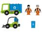 Zielona ciężarówka do śmieci, mały samochód i dwie figurki sprzątaczy