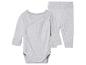 Szary śpioszek i spodnie z długimi rękawami dla niemowląt.