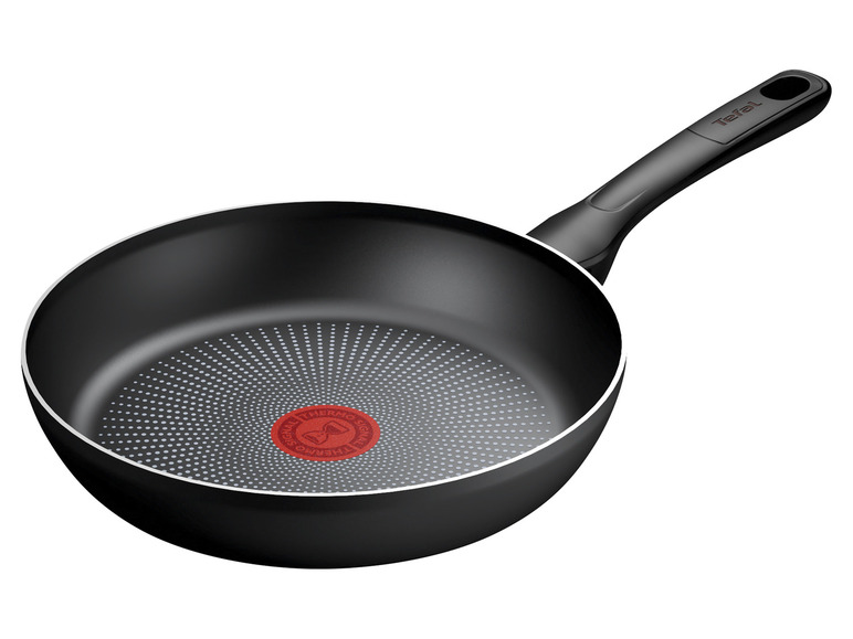 Czarna patelnia Tefal z Thermo-Spot.