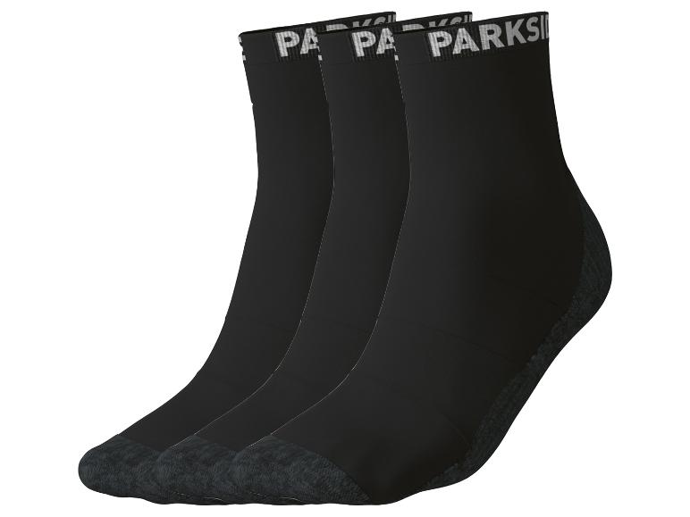 Trzy pary czarnych skarpet z napisem „PARKSIDE” na ściągaczu.
