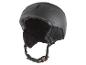 Czarny kask narciarski z paskiem do zapięcia.