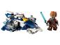Zestaw LEGO Star Wars z niebiesko-białym myśliwcem kosmicznym i minifigurką z mieczem świetlnym.