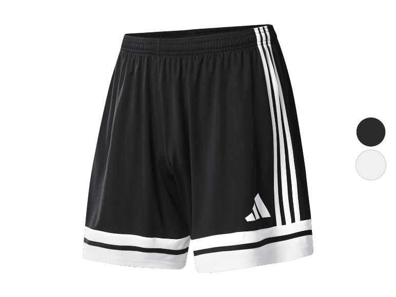 Czarne spodenki sportowe Adidas z białymi paskami i logo