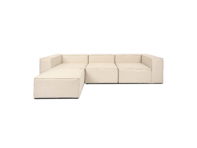 Kremowa modułowa sofa narożna z otomaną, izolowana na białym tle.