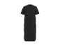 Czarna długa sukienka z krótkim rękawem, widok z tyłu.