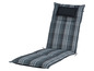 Poduszka na krzesło ogrodowe w kratę w odcieniach szarości z poduszką na głowę.