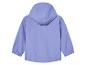 Jasnoniebieska kurtka wiatrówka z kapturem.
