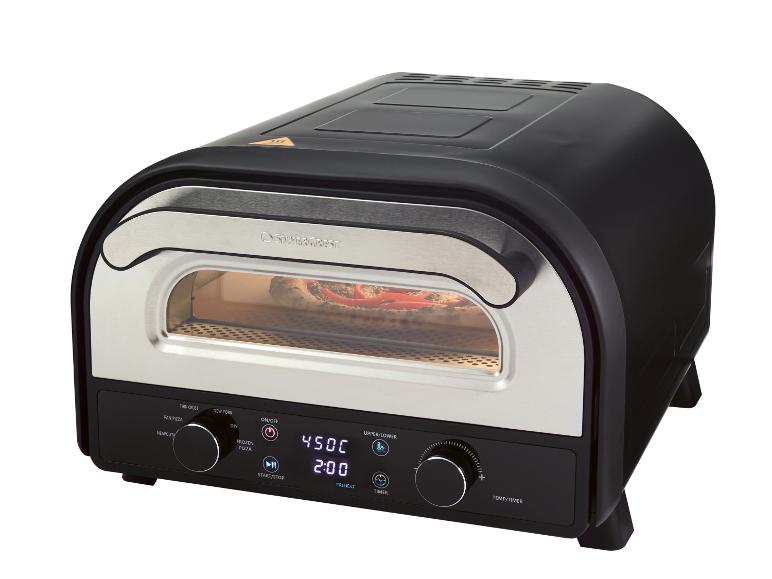 Czarny piec do pizzy z cyfrowym wyświetlaczem pokazującym 450C i 2:00, piekący pizzę w środku.