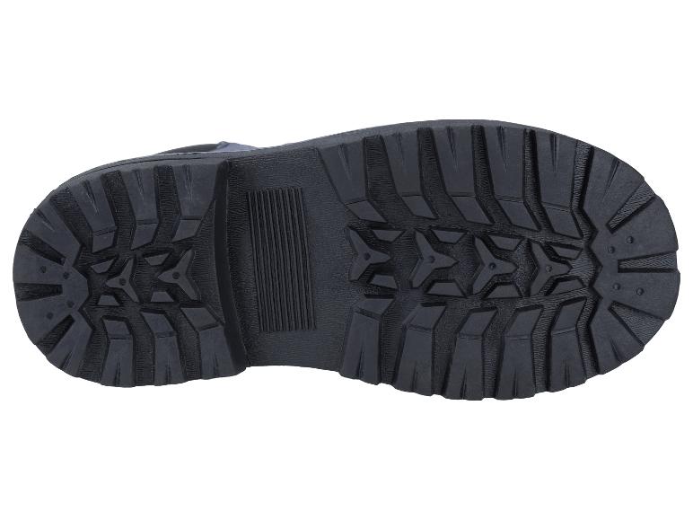 Czarna podeszwa buta roboczego lub trekkingowego z solidnym bieżnikiem.