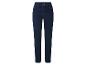 Ciemnoniebieskie damskie jeansy slim fit z kontrastowymi przeszyciami.