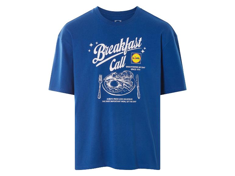 Niebieska koszulka Lidl z nadrukiem "Breakfast Call".