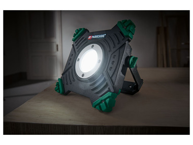 PARKSIDE® Reflektor roboczy LED PAAL 6000 C2, z funkcją powerbank