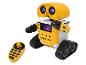 Żółty robot Powerman Rover z pilotem.