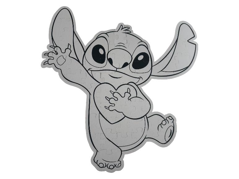 Szara układanka przedstawiająca Stitch z Disney'a, trzymającego serce.
