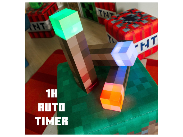 Trzy lampy Minecraft, w tym zielona, niebieska i pomarańczowa