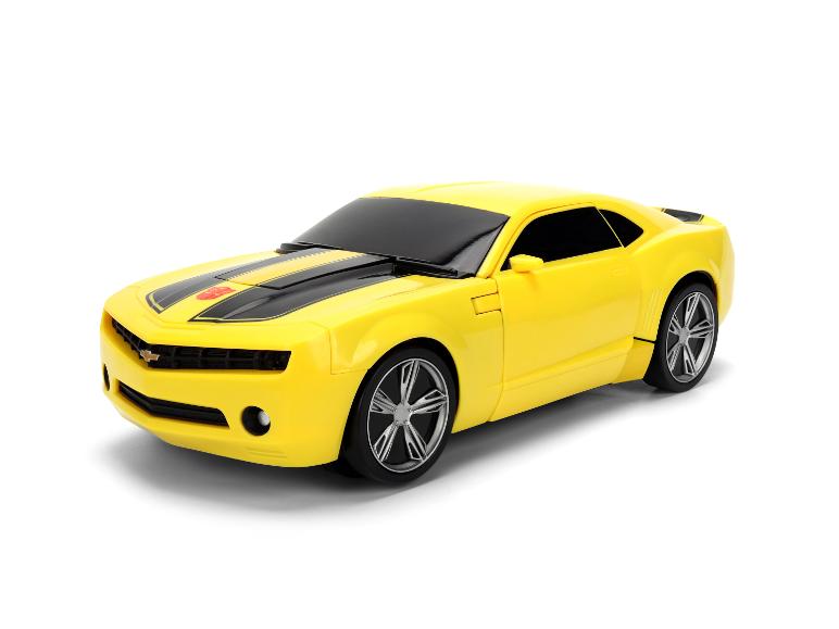 Żółty samochód zabawka Chevrolet Camaro z czarnymi paskami i emblematem Autobota.