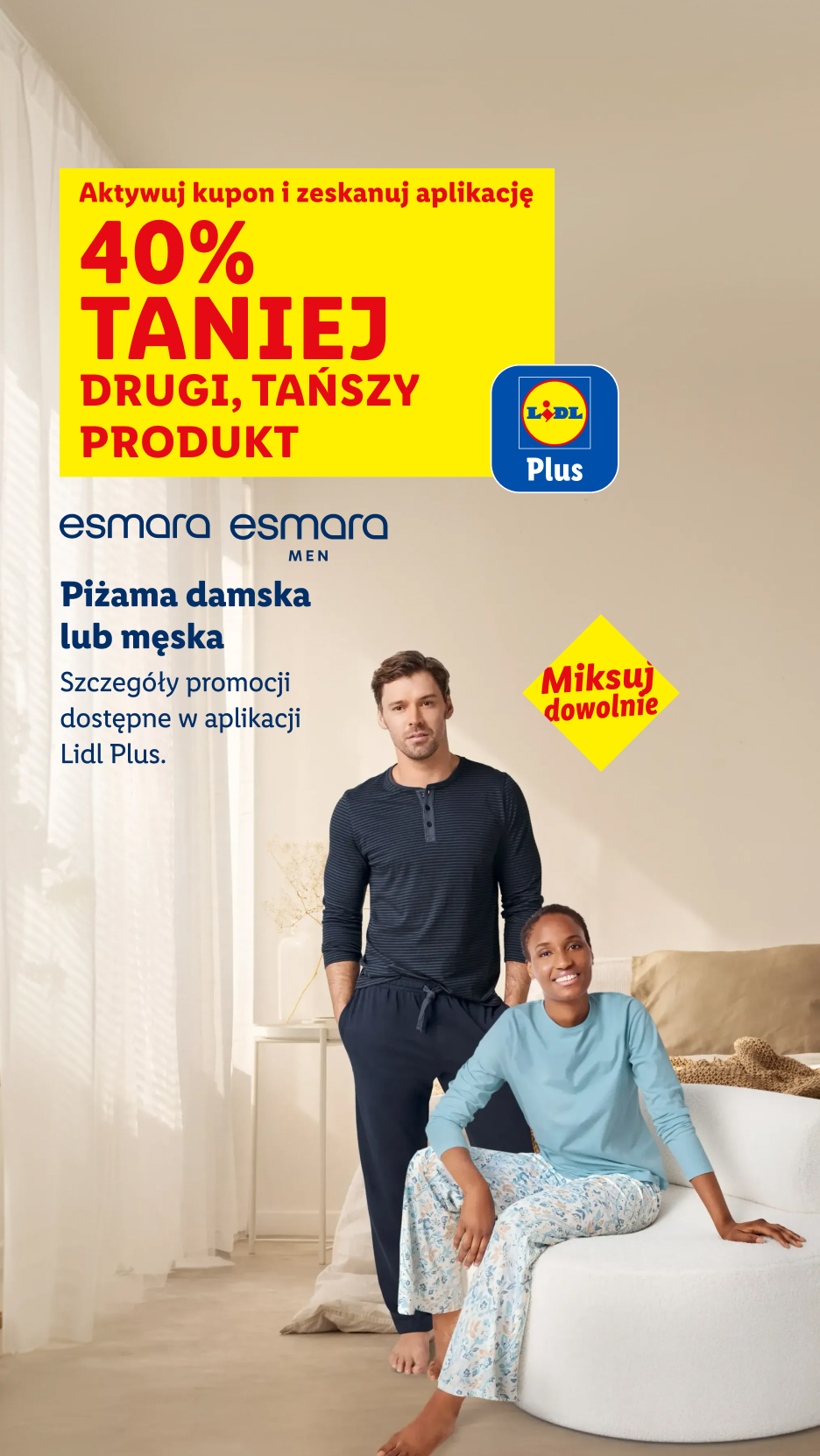 Mężczyzna i kobieta w piżamach, z promocją 40% taniej na drugi produkt.