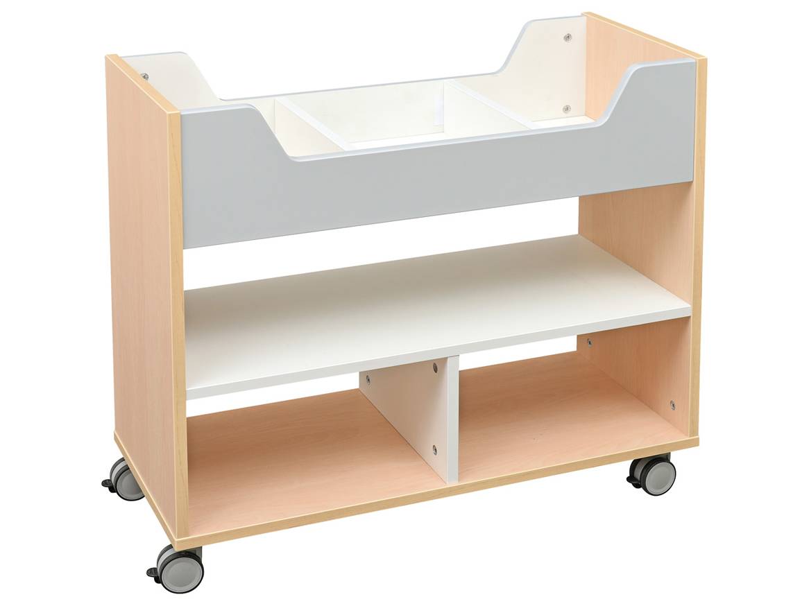 Drewniany regał na kółkach z szarymi i białymi półkami